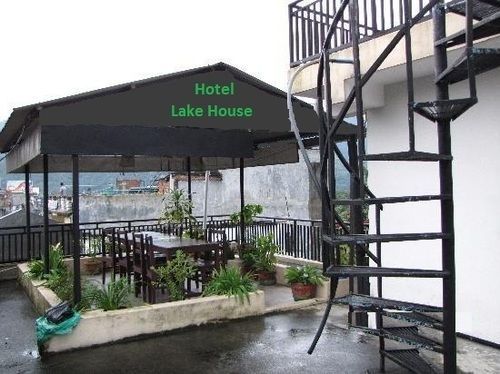 Hotel Lake House Ποκάρα Εξωτερικό φωτογραφία